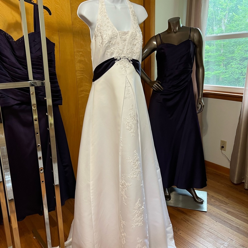 White David's Bridal Style T9218, corset back with purple accent sash